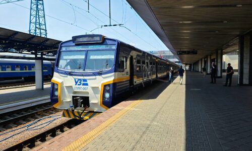 ukrzaliznytsia-ep9lt-007-na-stantsii-lviv