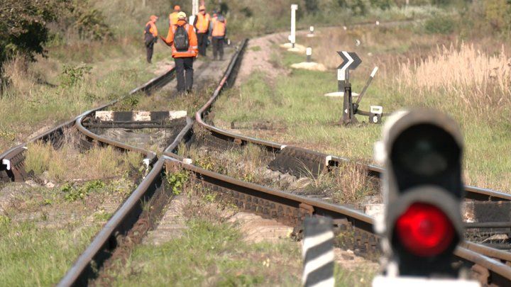 дефектоскопіст, уз, ремонт вагонів, ремонт колії, працівник,робочий, персонал